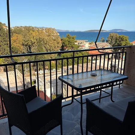 アパート Blue トロン