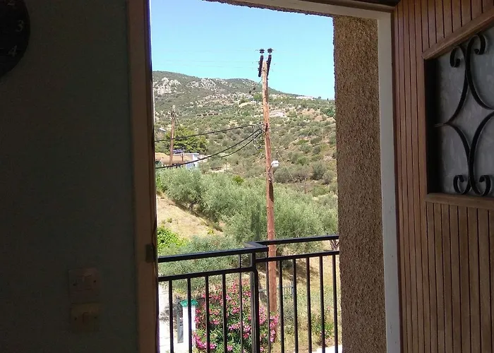 Blue アパート トロン