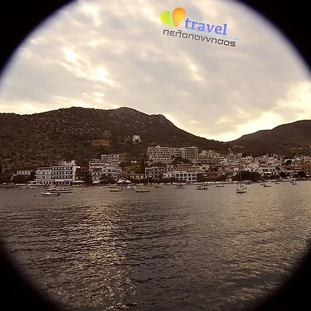 Apartment Blue Green Studio