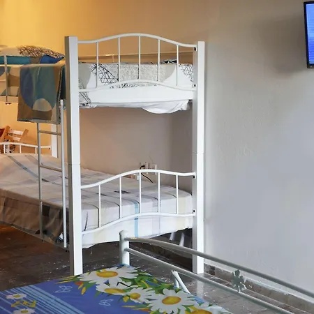 Blue Green Studio Apartment *